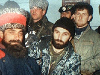 Рамзан Кадыров в окружении боевиков. Фото из блога navalny.livejournal.com