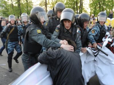 "Беспорядки" 6 мая 2012 года на Болотной площади (Фото: metronews.ru)