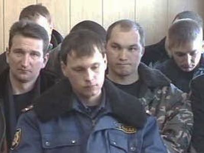 Банда правоохранителей. Фото: tvnewz.ru