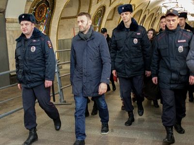 Задержание А.Навального в метро, 15.2.15. Фото - http://ph.livejournal.com/74634.html