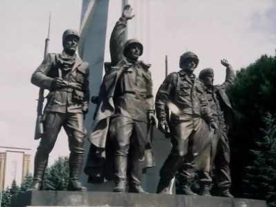Памятник союзникам. Источник - http://club.foto.ru/