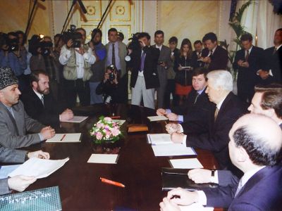 Переговоры Б.Ельцина и А.Масхадова, 1997 г. Источник - yeltsincenter.ru