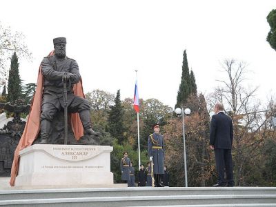 Памятник Александру III в Крыму, Фото: dailystorm.ru