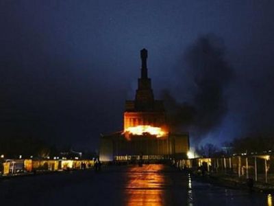 Пожар на ВДНХ. Фото: 360tv.ru