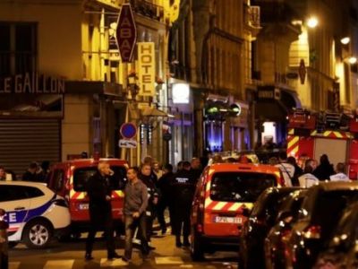 Нападение мужчины с ножом в Париже. Фото: bbc.com