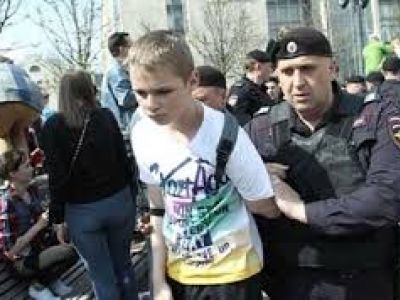 Задержание на акции Навального