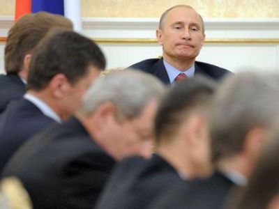 Путин на заседании. Фото: img1.liveinternet.ru