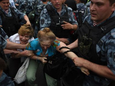 Задержание на акции в Москве против полицейского беспредела 12.6.19. Фото: RTVI