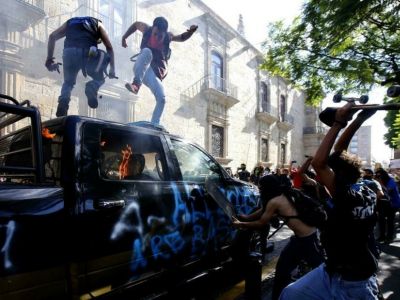Во время протестов в Мексике. Фото: Ulises Ruiz / Getty Images