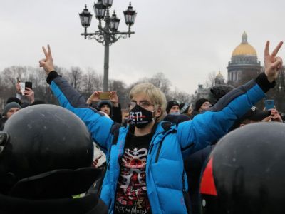 Акция "Свободу Навальному!" на Сенатской площади, Санкт-Петербург, 23.01.21. Фото: t.me/tumanconspirolog