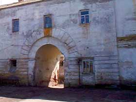 Старая тюрьма, фото с сайта "Стародуб"