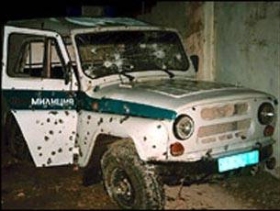 Обстрел милицейской машины. Фото: http://life.ru/