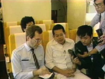 Последнее интервью Бенигно Акино в самолете, летящем в Манилу. Источник - witnify.com