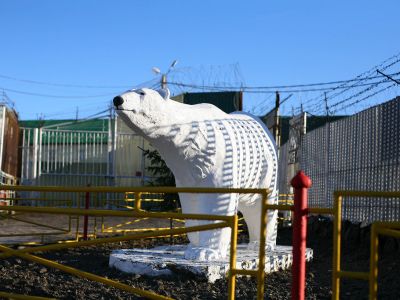 ИК-8 "Белый медведь" (Лабытнанги). Фото: l-a-m-p-a.livejournal.com